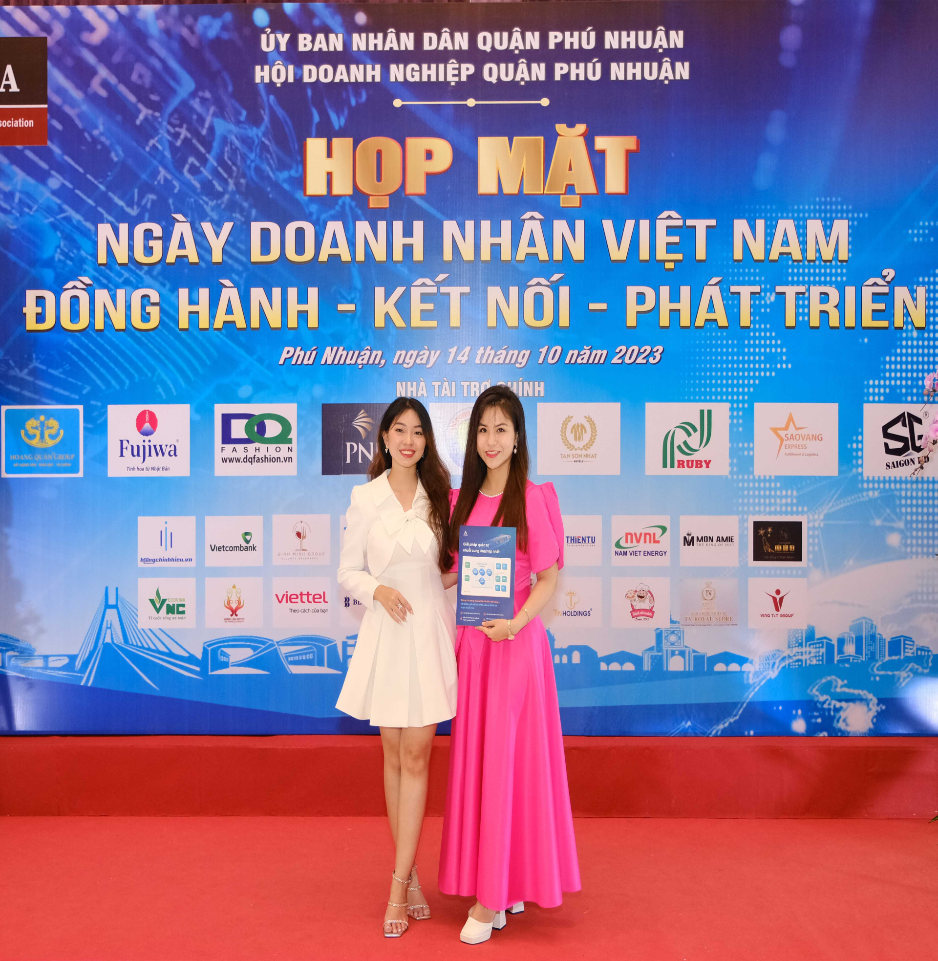 THỜI TRANG DOANH NHÂN 2023